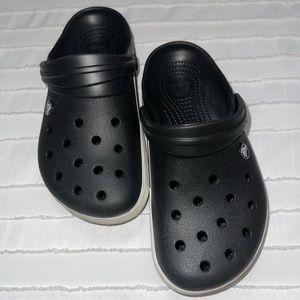 Black Crocs